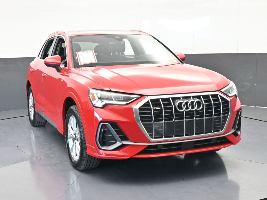 Used 2025 Audi Q3 2.0T Premium image 9