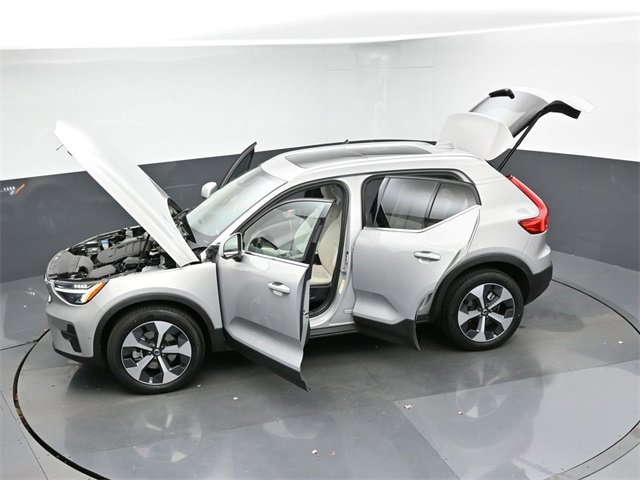 Used 2024 Volvo XC40 B5 Plus w/ Protection Package Premier image 51