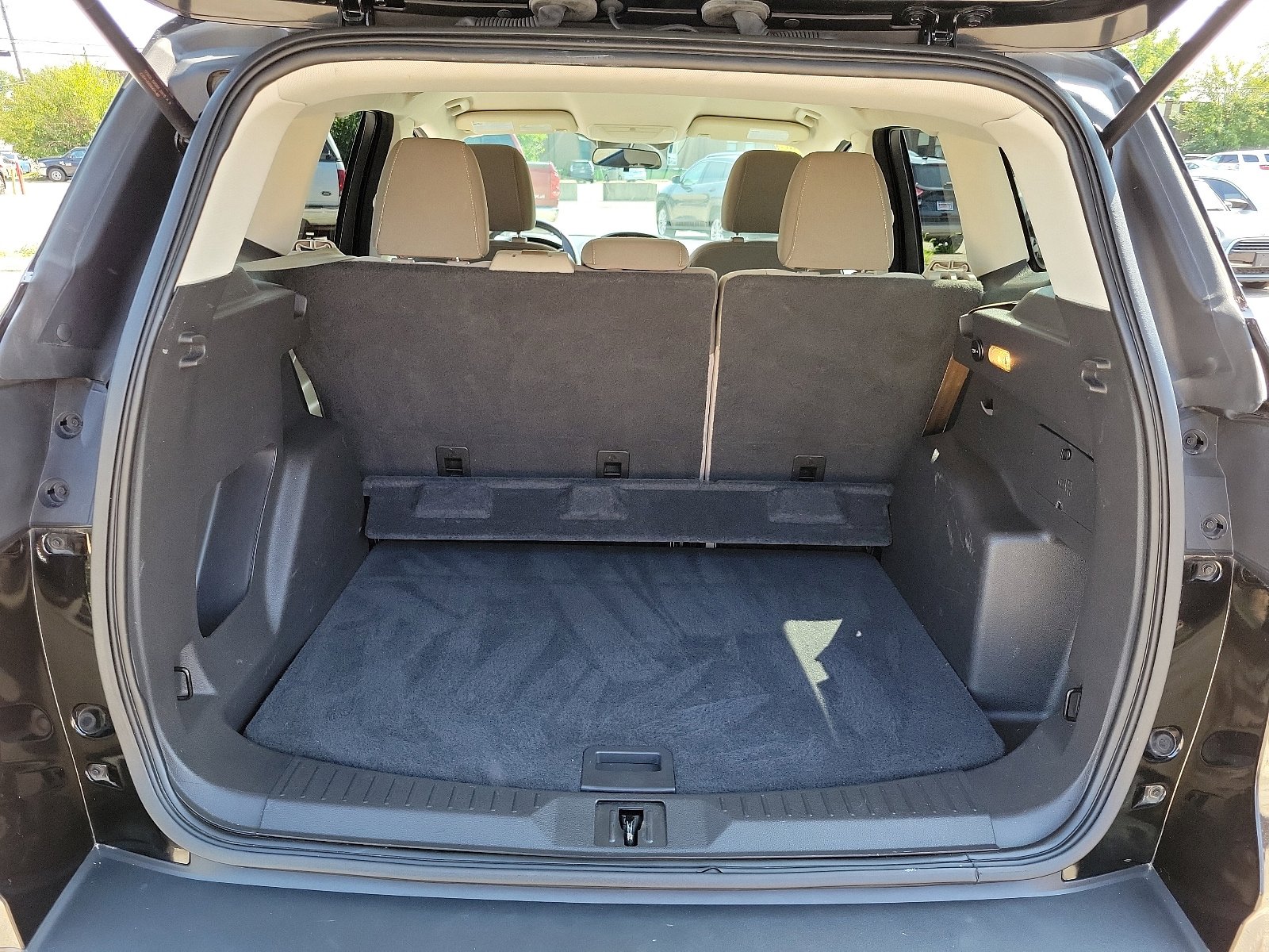 Used 2016 Ford Escape SE FWD image 26