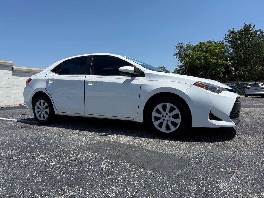 Used 2019 Toyota Corolla LE FWD image 4