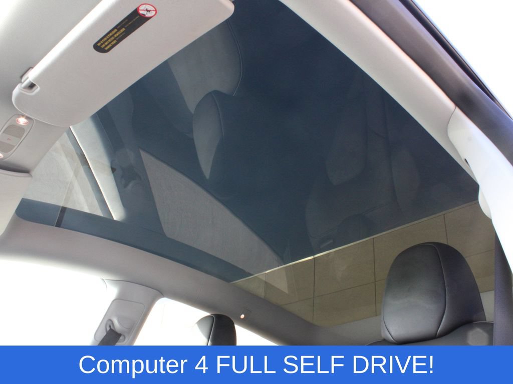 Used 2024 Tesla Model Y Performance AWD/4WD image 17