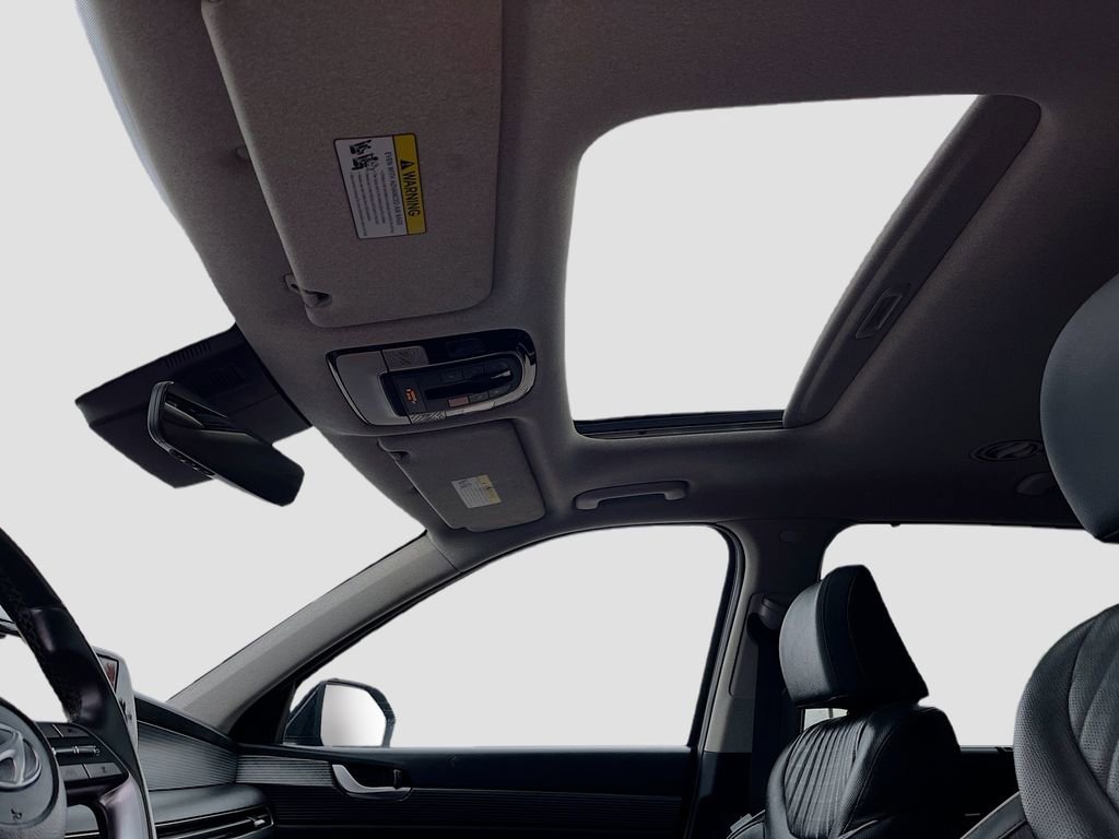 Used 2023 Hyundai Palisade Limited w/ Cargo Package image 22