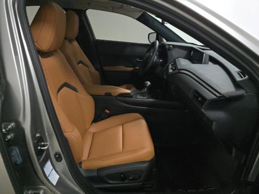 Used 2022 Lexus UX 250h w/ Accessory Package (Z2) image 8