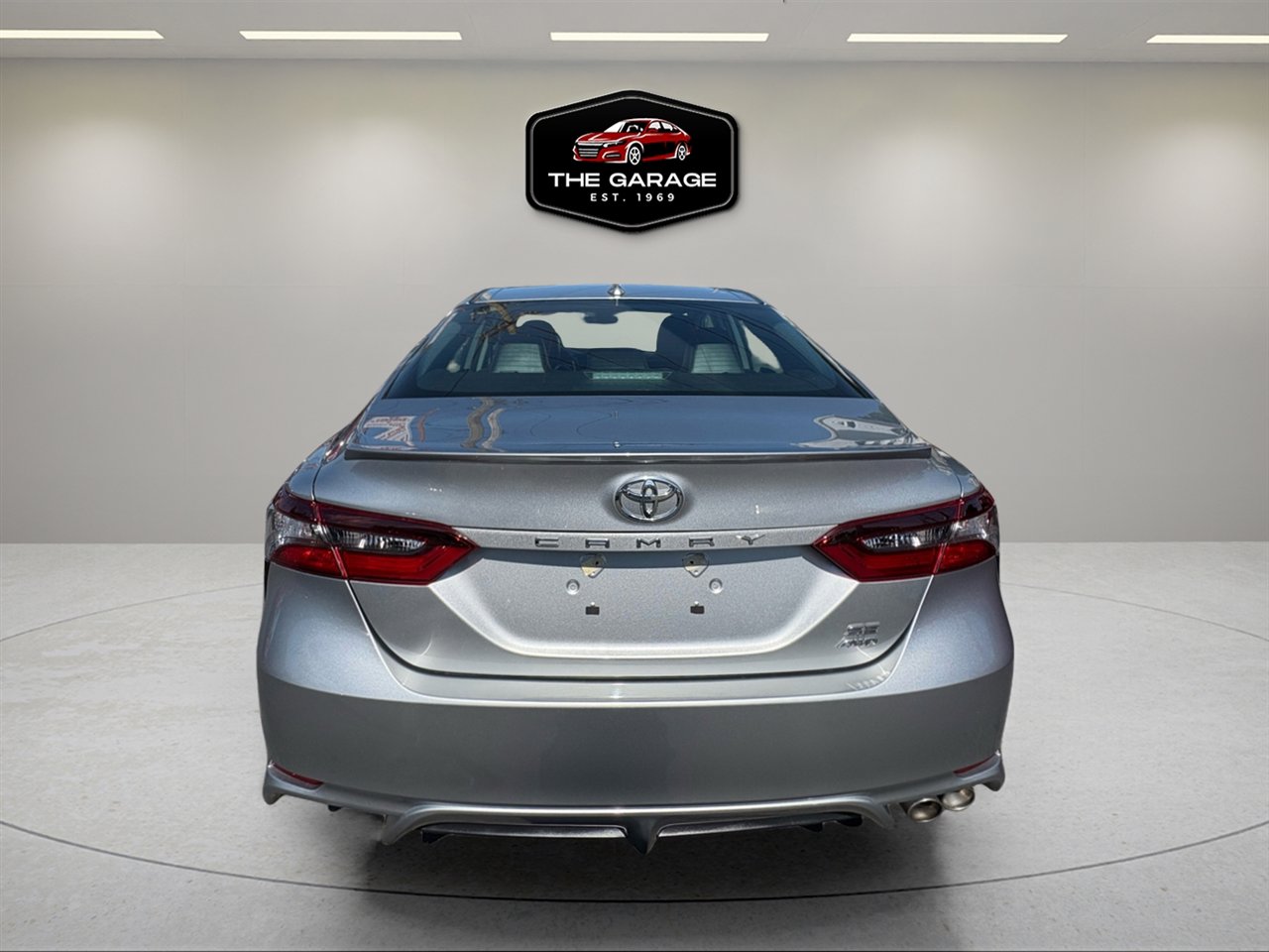 Used 2022 Toyota Camry SE image 5
