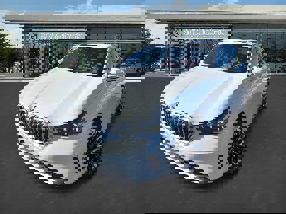 Certified 2024 BMW 530i xDrive w/ Premium Package image 4