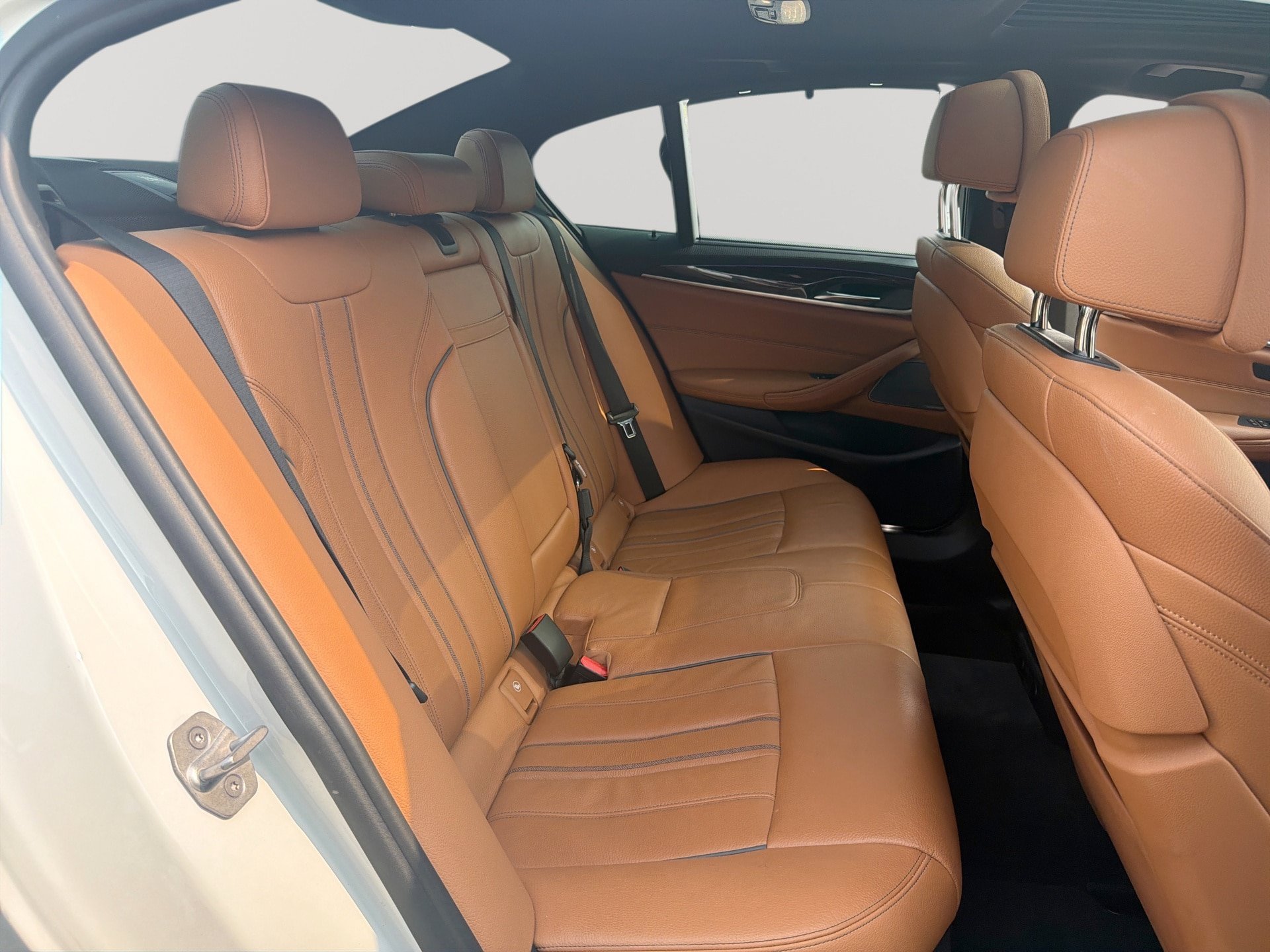 Used 2018 BMW 530i xDrive w/ M Sport Package AWD/4WD image 27