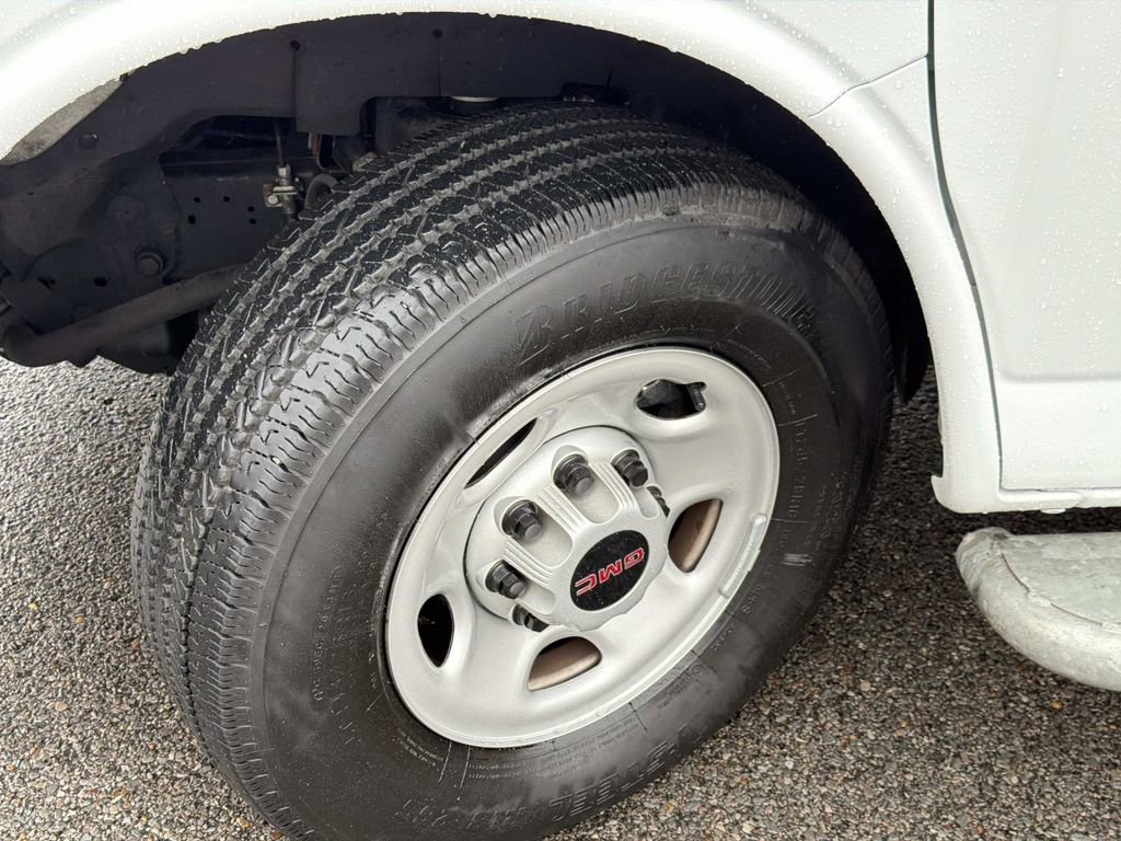 Used 2024 GMC Savana 2500 w/ Driver Convenience Package image 11