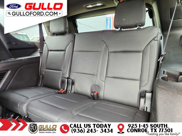 Used 2022 Chevrolet Tahoe Z71 w/ Luxury Package AWD/4WD image 15