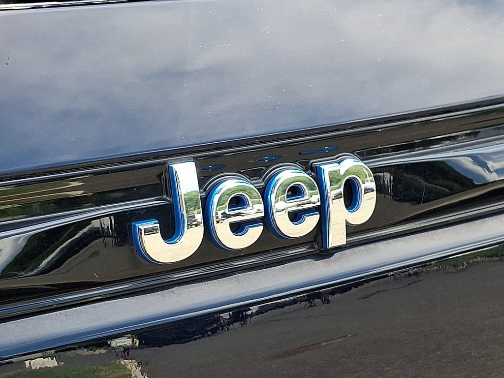 Used 2023 Jeep Grand Cherokee 4WD 4xe image 29