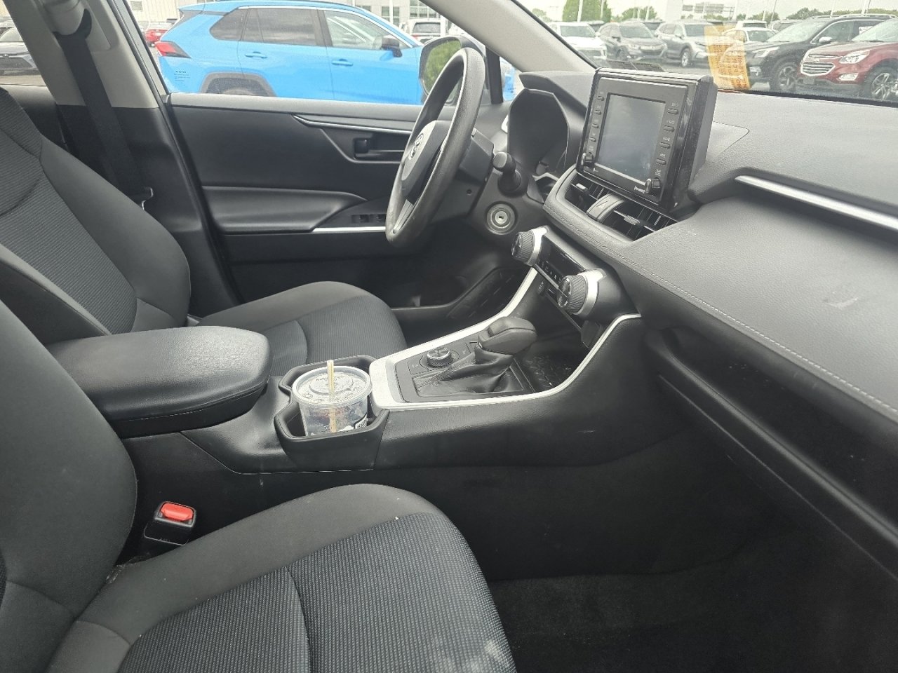 Used 2022 Toyota RAV4 LE AWD/4WD image 14