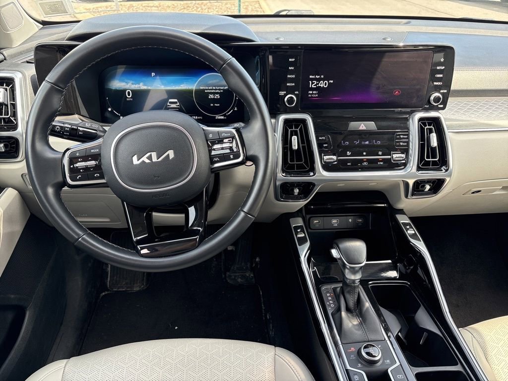 Certified 2023 Kia Sorento SX image 13
