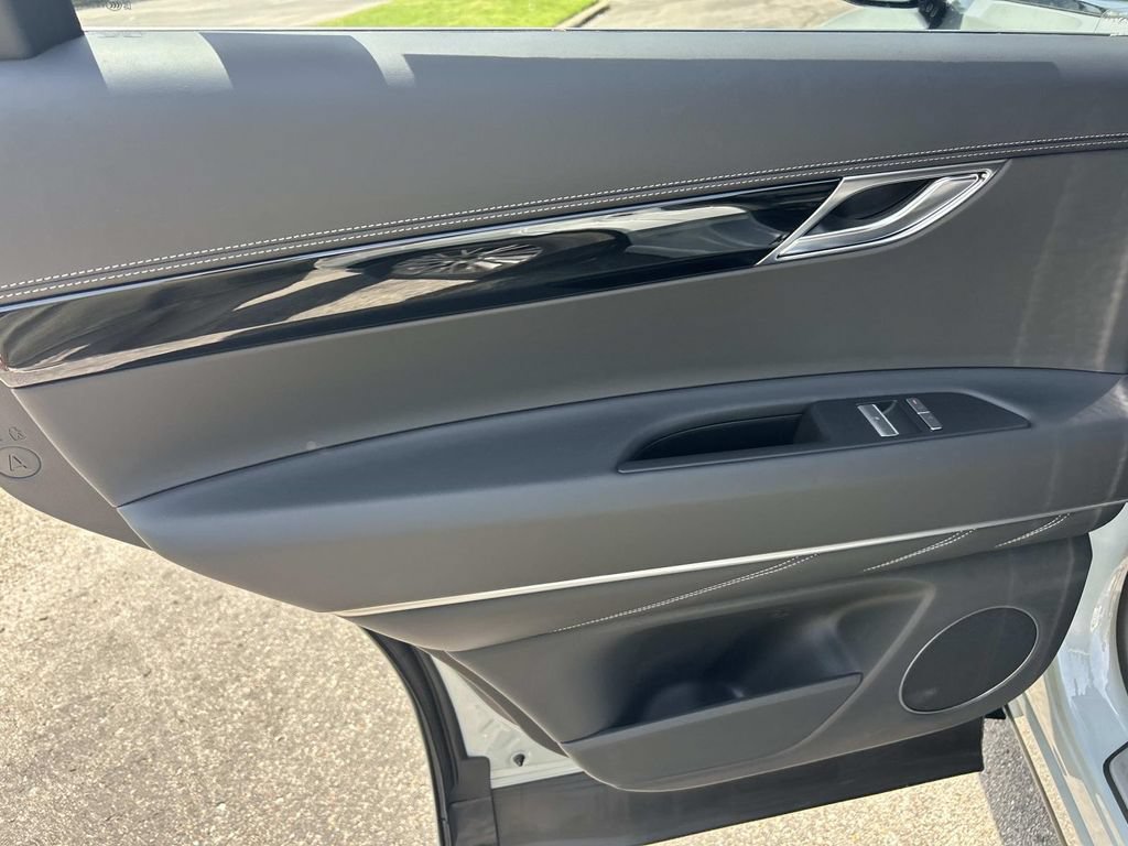 New 2027 Genesis GV80 2.5T AWD/4WD image 22