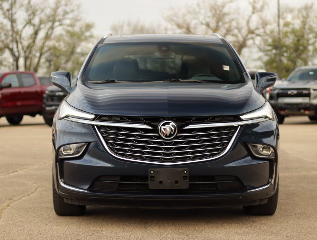 Used 2022 Buick Enclave Essence w/ Experience Buick Package image 2