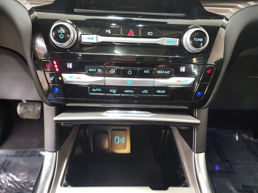 Used 2021 Ford Explorer Limited image 20