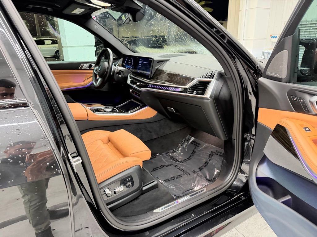 Used 2024 BMW X5 M60i image 30