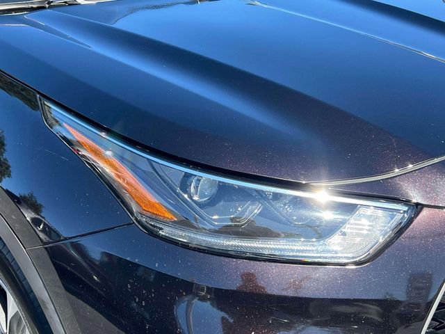 Used 2021 Toyota Highlander XLE image 12
