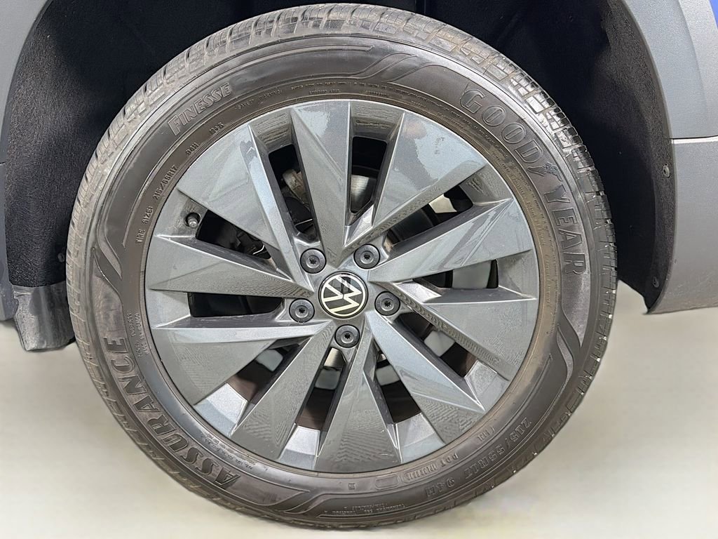 Used 2024 Volkswagen Taos S w/ MDO Package image 29