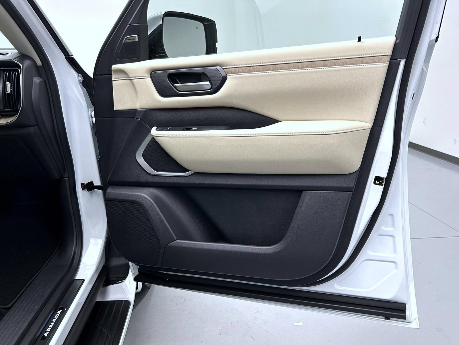 New 2026 Nissan Armada Platinum Reserve AWD/4WD image 16