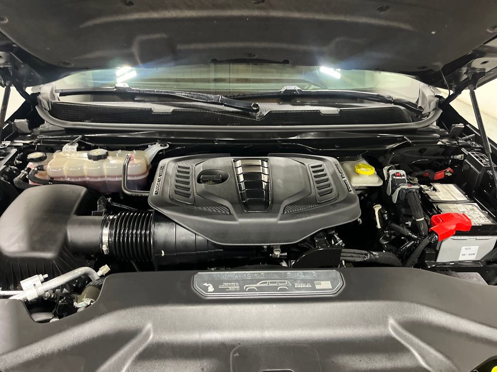 Used 2024 Jeep Wagoneer L Series II w/ Flexible Seating Group image 43