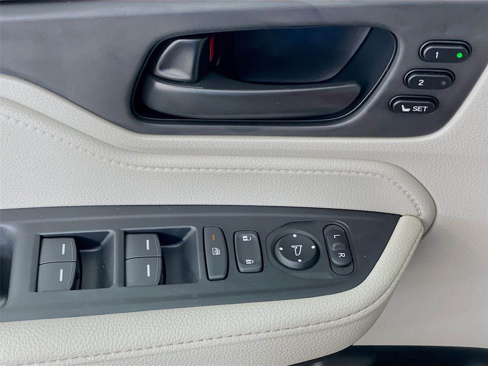 New 2026 Honda Odyssey EX-L image 23