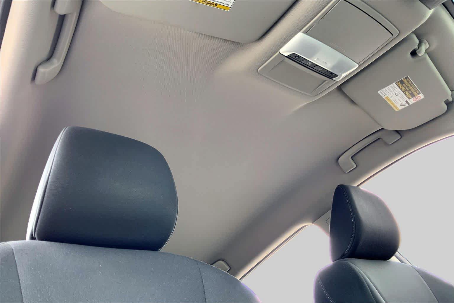 Used 2023 Nissan Rogue S FWD image 13