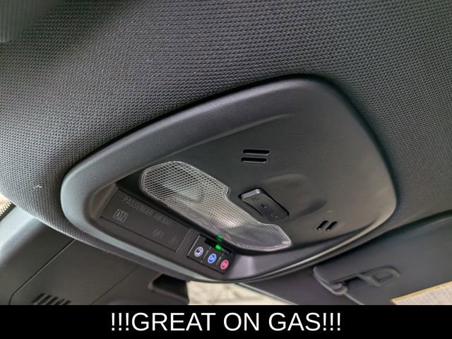 Used 2024 Chevrolet Trax RS image 28