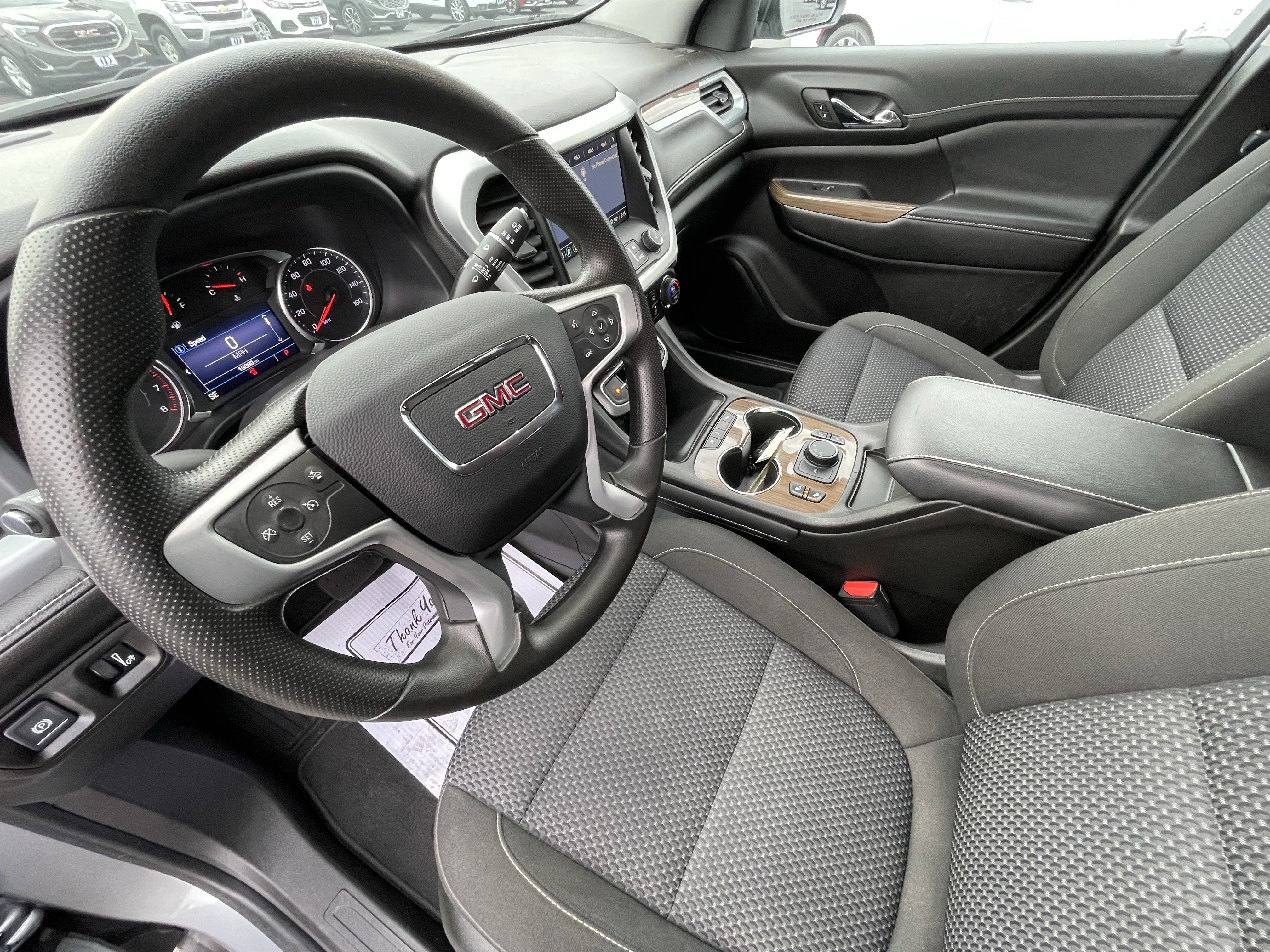 Used 2023 GMC Acadia SLE w/ Driver Convenience Package image 16