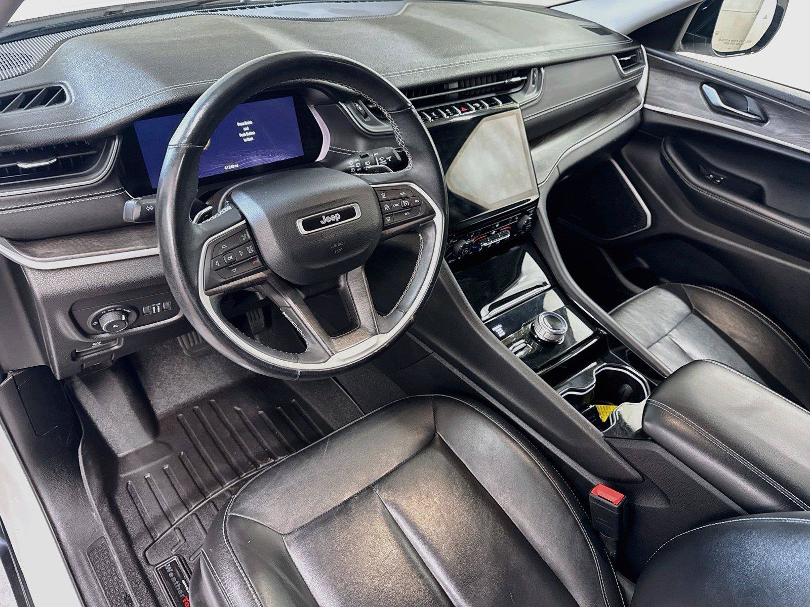 Used 2022 Jeep Grand Cherokee Limited AWD/4WD image 23