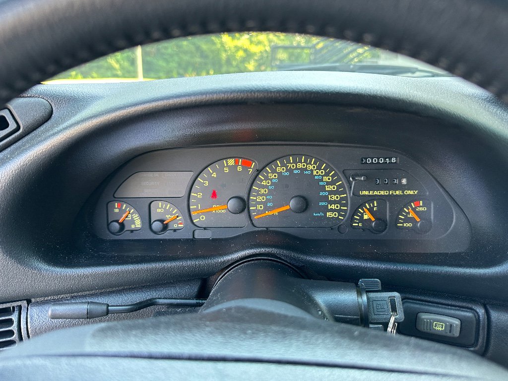 Used 1993 Chevrolet Camaro Z28 image 39