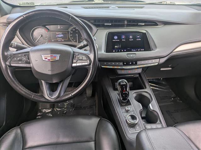 Used 2023 Cadillac XT4 Premium Luxury image 15