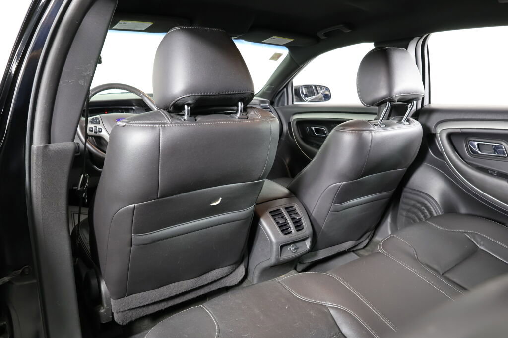 Used 2015 Ford Taurus SEL image 14