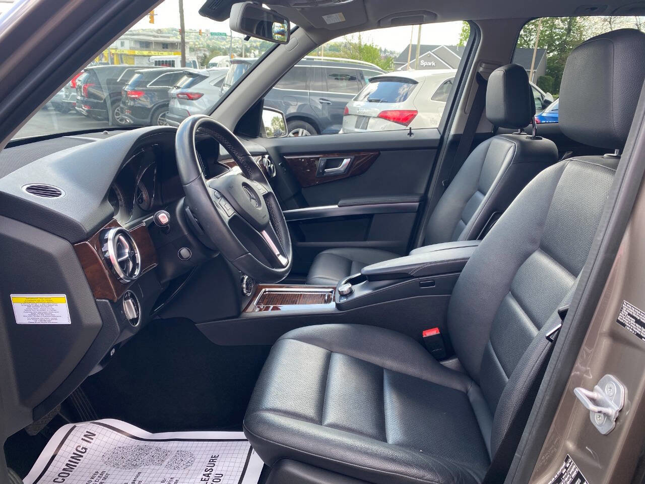 Used 2013 Mercedes-Benz GLK 350 4MATIC image 9