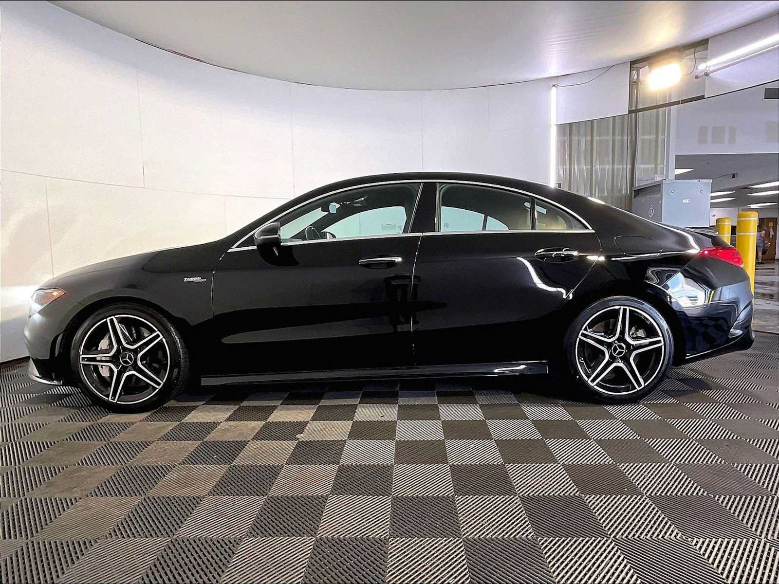 Used 2022 Mercedes-Benz CLA 35 AMG 4MATIC image 3