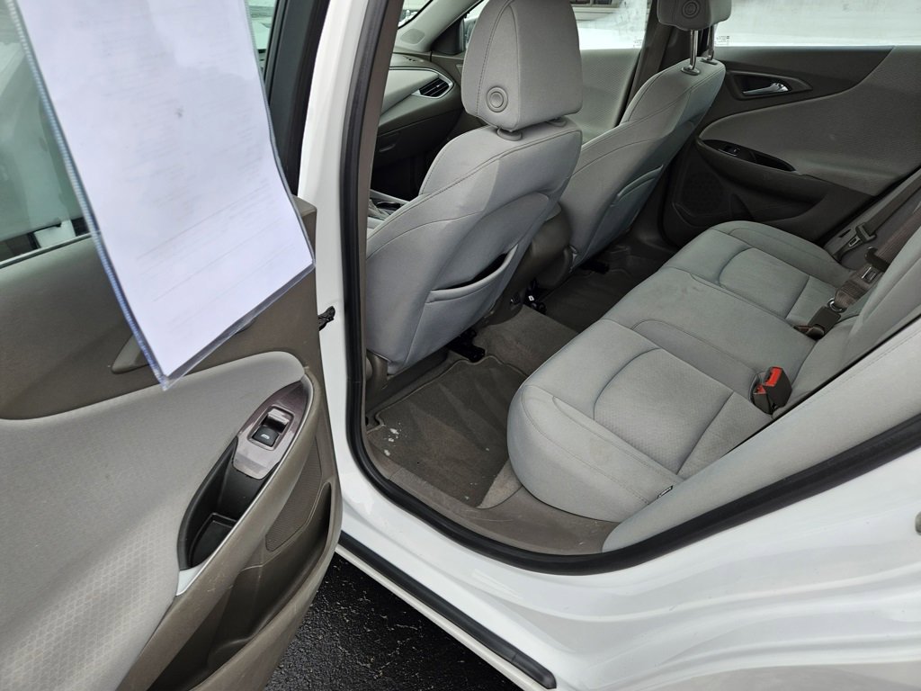 Used 2020 Chevrolet Malibu LS image 22