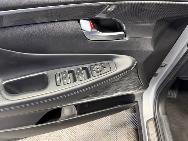 Used 2023 Hyundai Santa Fe SEL Premium image 13
