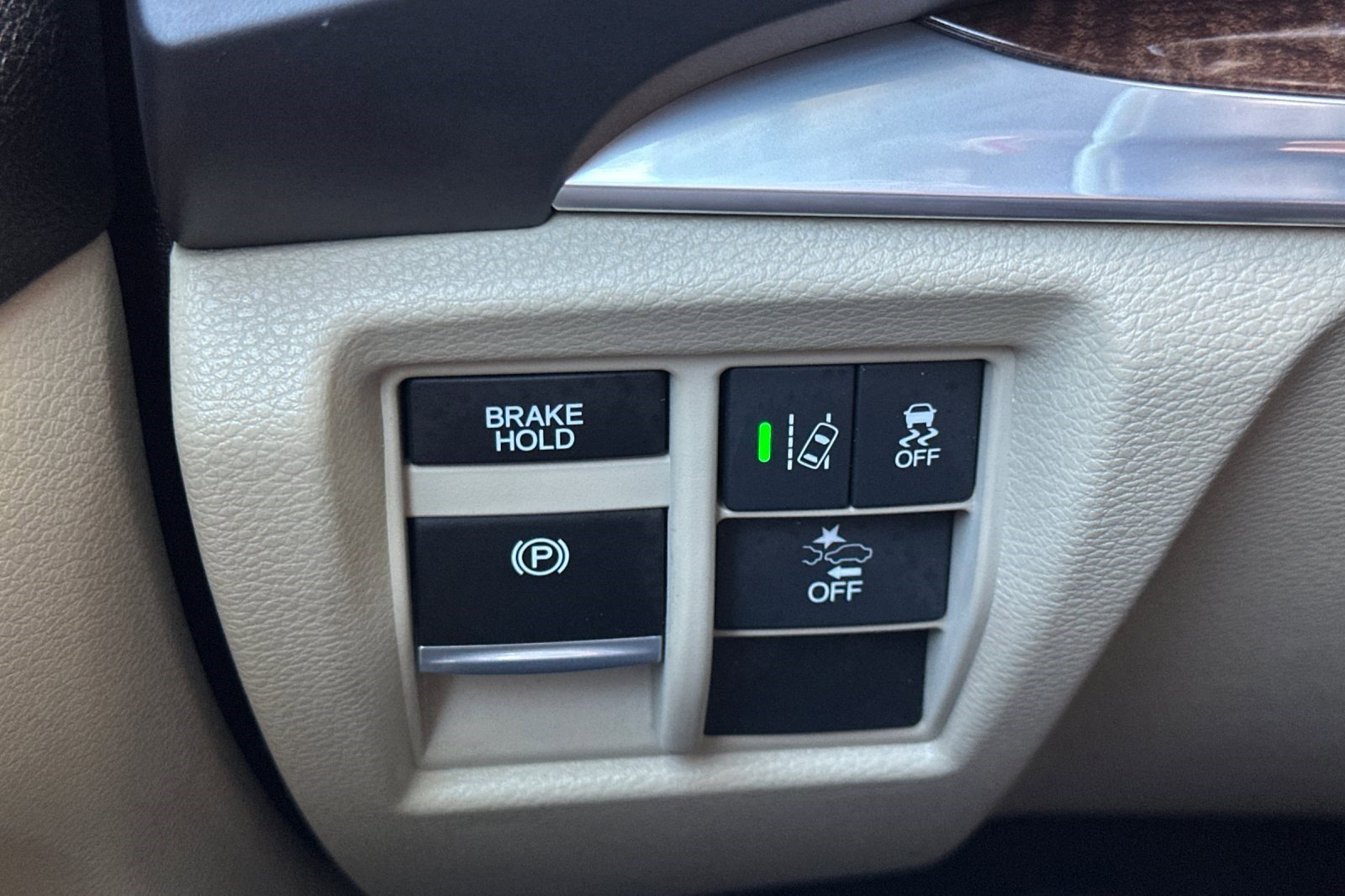 Used 2018 Acura MDX SH-AWD w/ Technology Package image 36