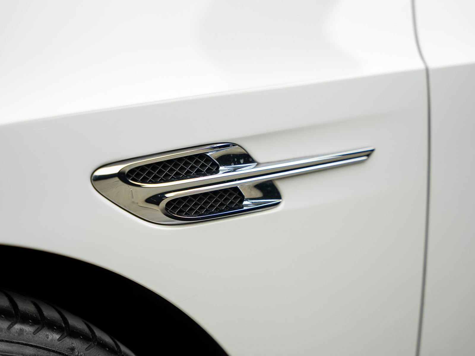 Used 2017 Bentley Continental GT image 27