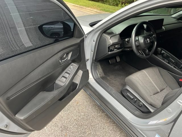Used 2024 Honda Accord Sport image 4