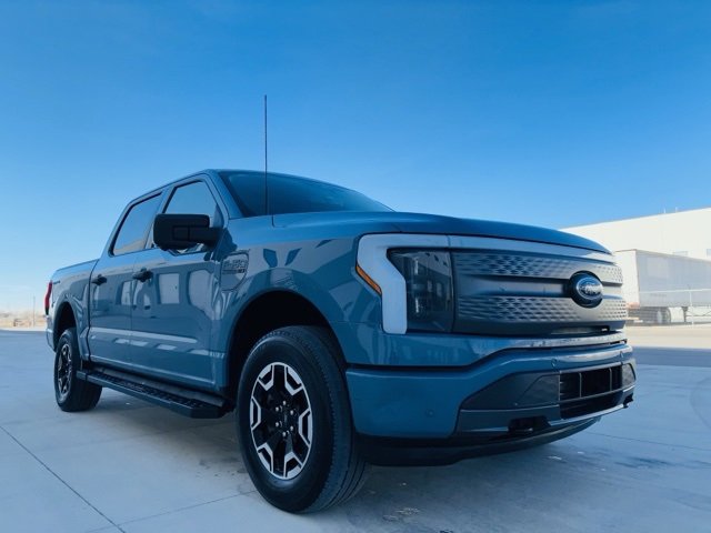 Used 2023 Ford F150 Lightning XLT image 8