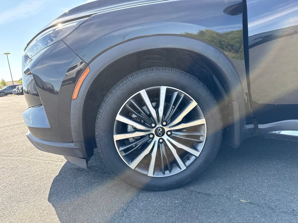 Used 2023 INFINITI QX60 Sensory w/ Cargo Package AWD/4WD image 44