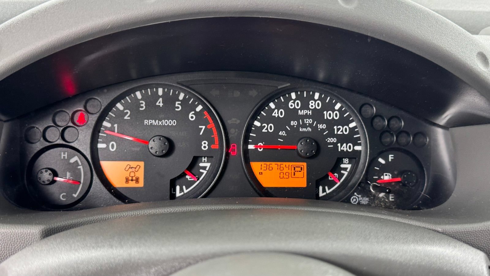 Used 2014 Nissan Frontier SV w/ SV Value Truck Package AWD/4WD image 19