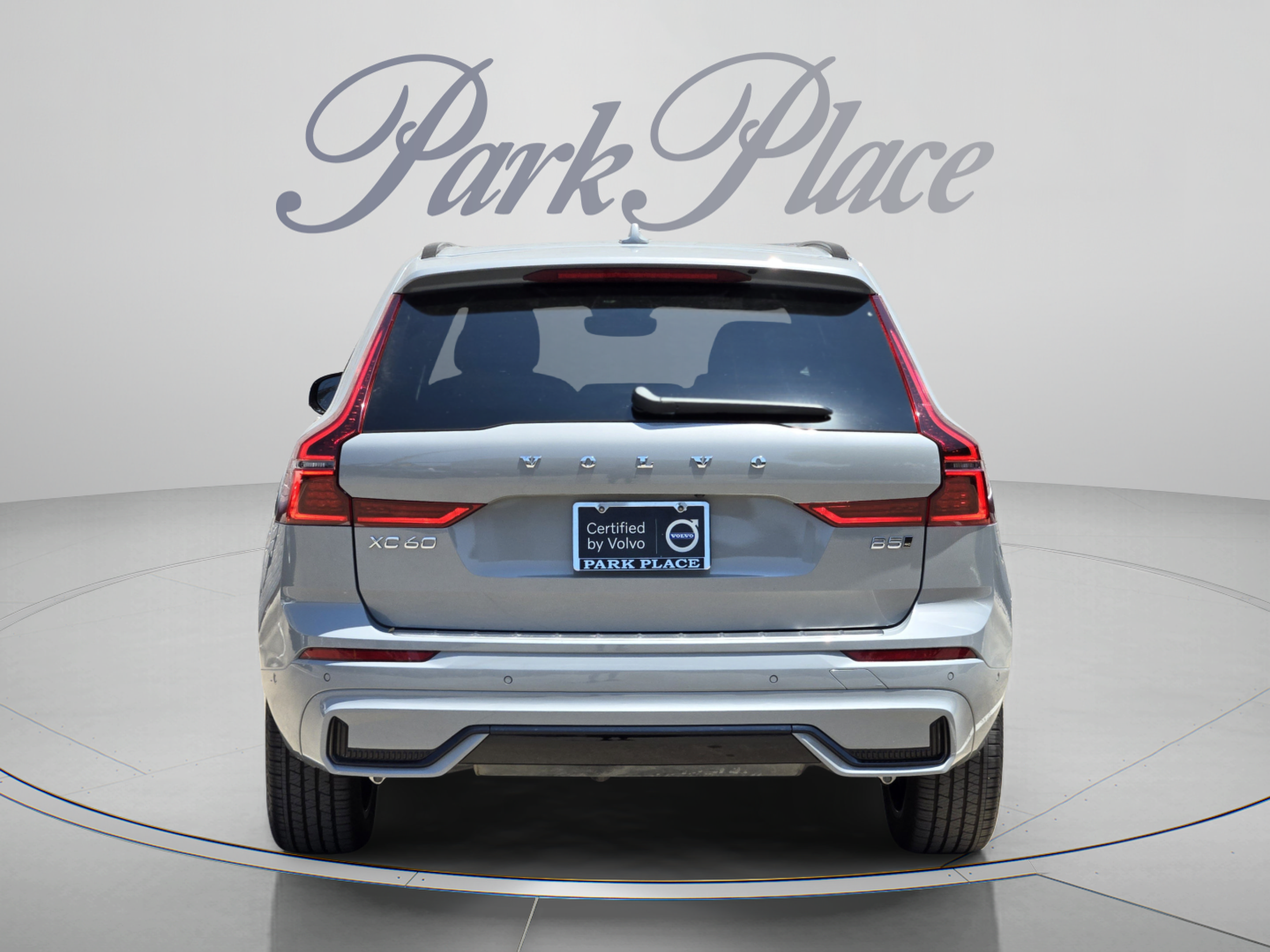 Certified 2026 Volvo XC60 B5 Plus w/ Protection Package Premier AWD/4WD image 4
