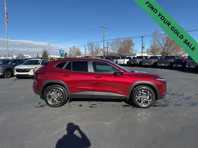 Certified 2025 Chevrolet Trax LT w/ LT Convenience Package image 8