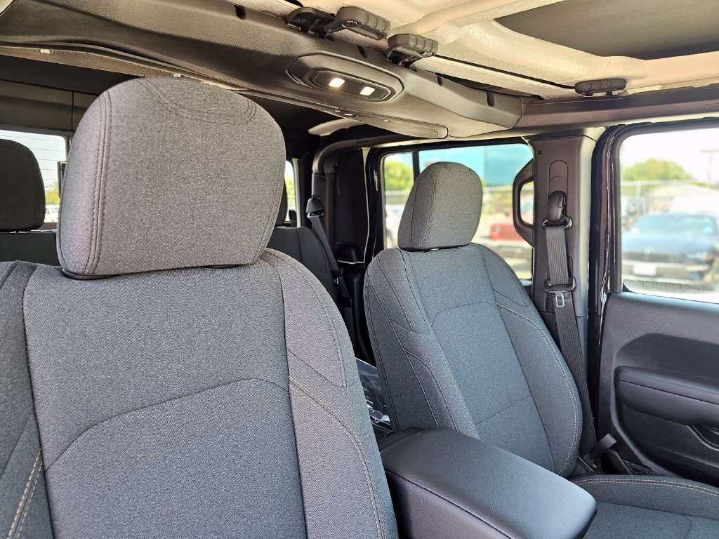 New 2026 Jeep Gladiator Willys AWD/4WD image 26