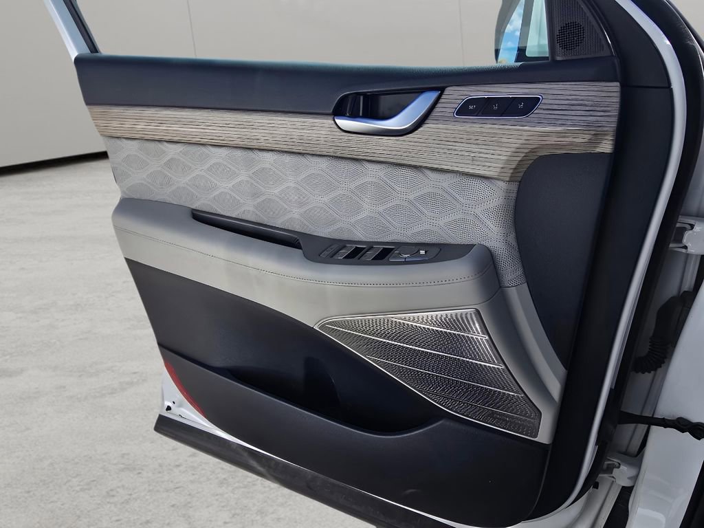 Used 2022 Hyundai Palisade Calligraphy image 14