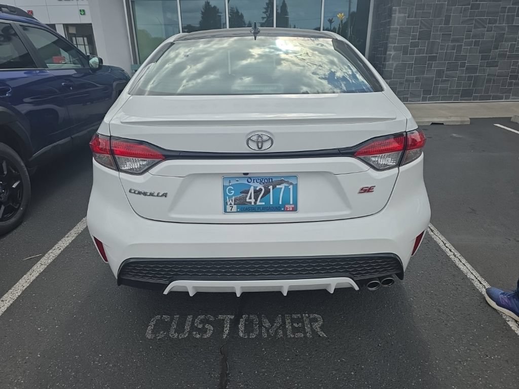 Used 2022 Toyota Corolla SE FWD image 6