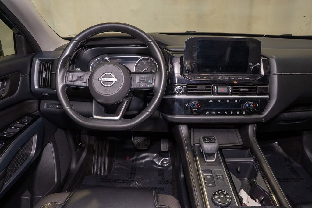 Certified 2023 Nissan Pathfinder SL image 7