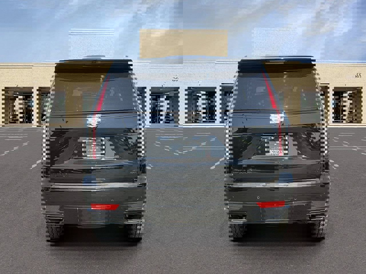 Certified 2024 Cadillac Escalade ESV Sport Platinum w/ LPO, ONYX Package image 6