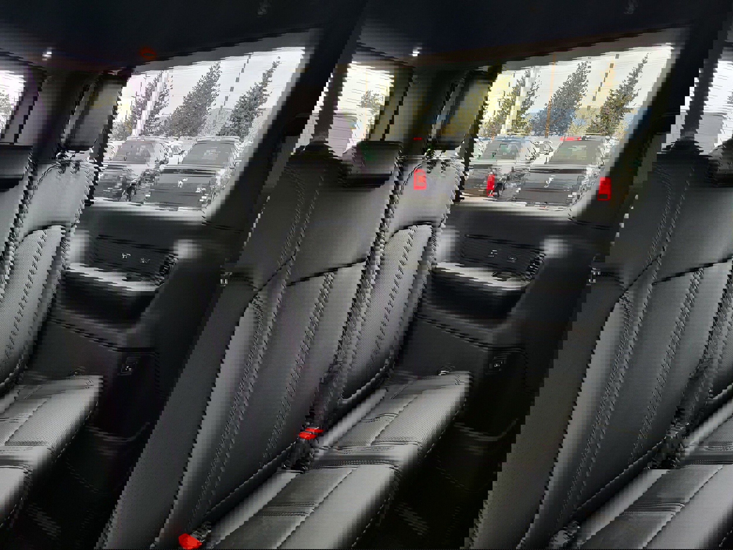 New 2026 Jeep Grand Wagoneer L Limited w/ 8-Passenger Seating Package image 16