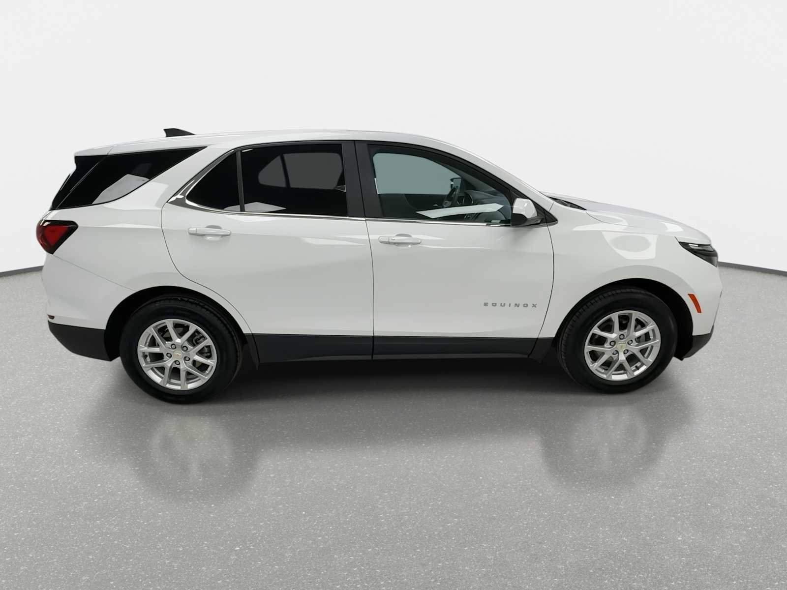 Used 2022 Chevrolet Equinox LT image 9